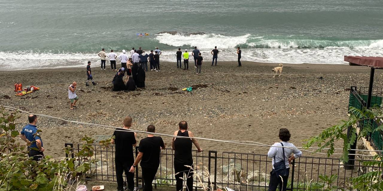 Trabzon’da 14 yaşındaki çocuk denizde kayboldu