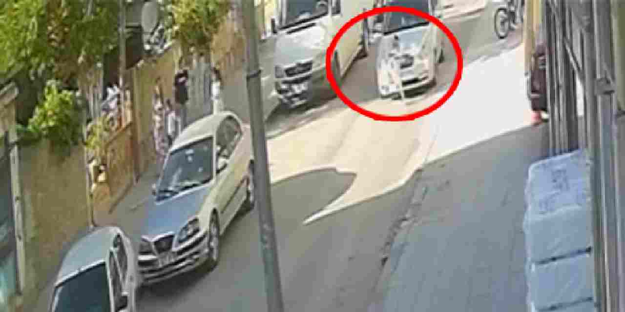 Otomobilin çarptığı 7 yaşındaki çocuk yaralandı: İşte o anlar