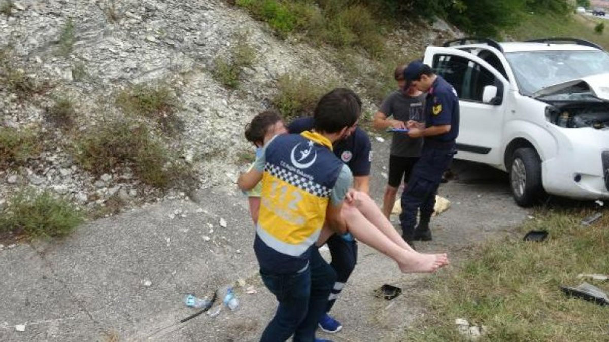 Kocaeli'de kaza: 3'ü çocuk 6 yaralı