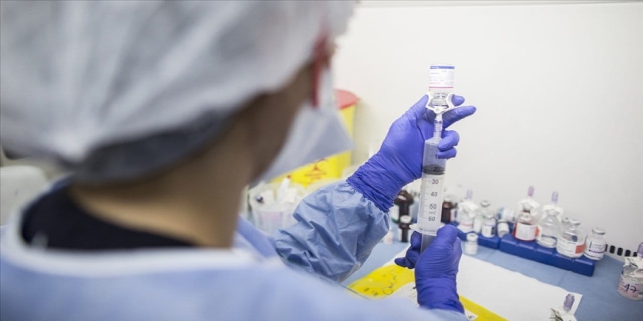 Çinli doktor kanser verilerini ABD’den kaçırmaya çalışırken yakalandı