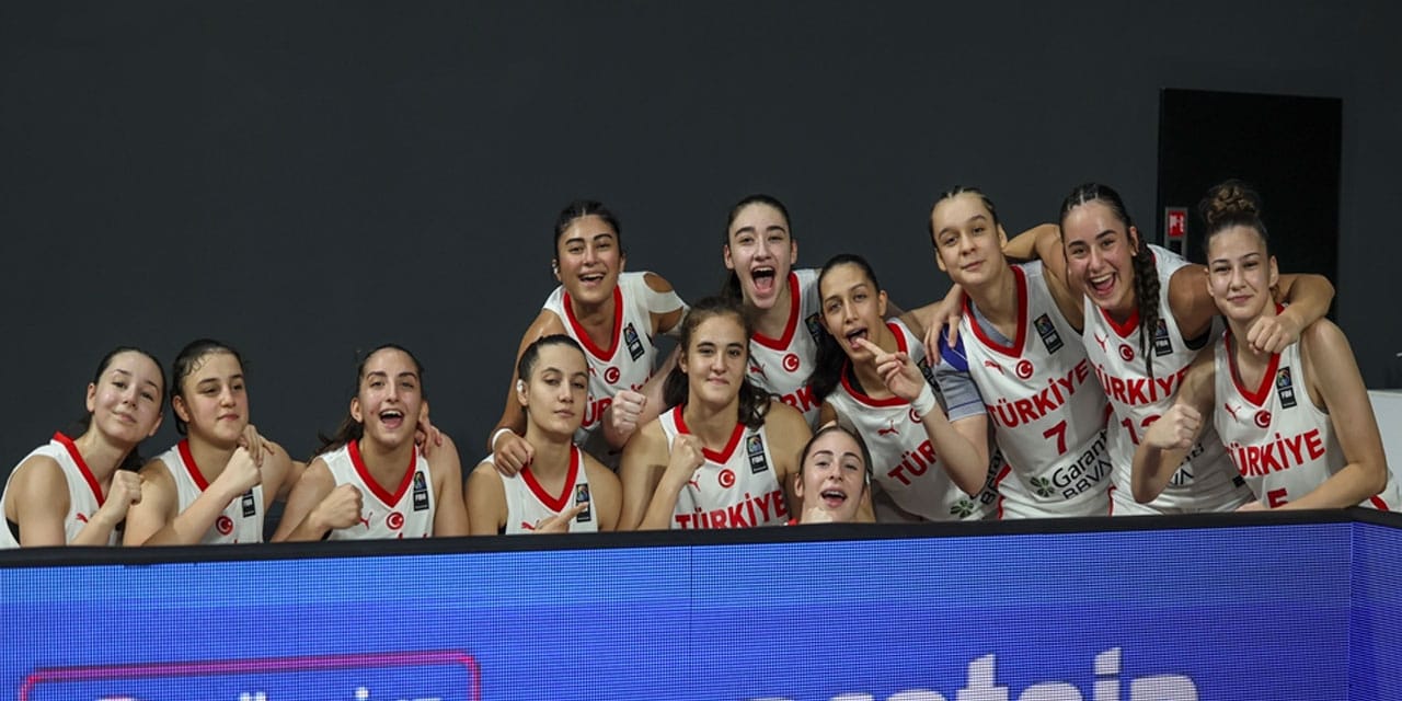 Milli takım yarı finale yükseldi