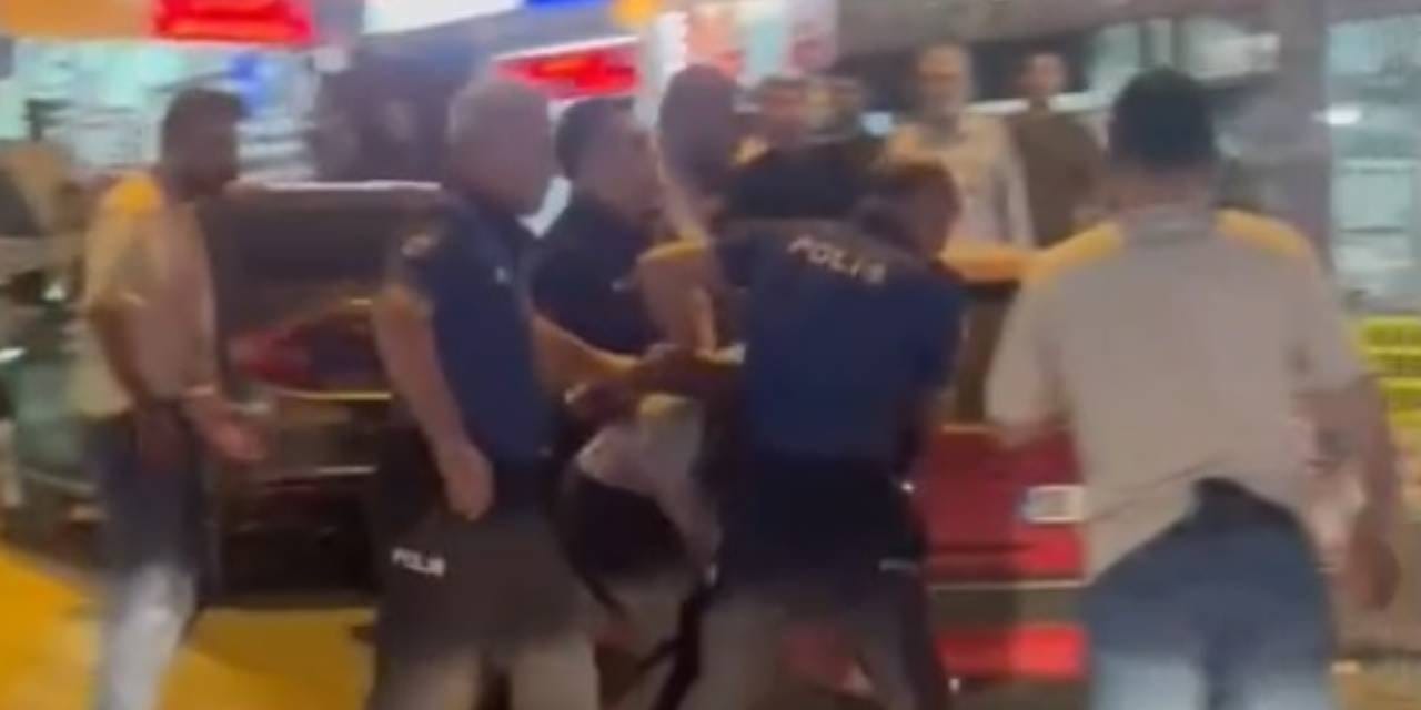 Sokağı kesici aletle basıp ambulansa saldırdılar!