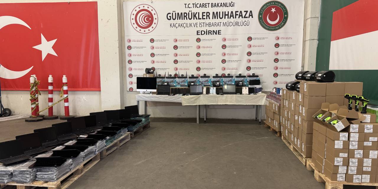 Edirne'de kaçakçılık operasyonu: Binlerce elektronik sigara ve cihaz ele geçirildi