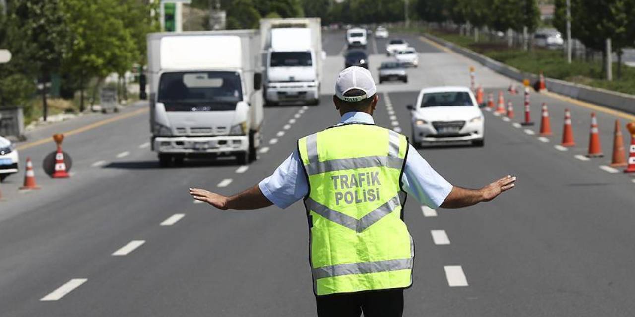 Başkentte bu yollar trafiğe kapatılacak!