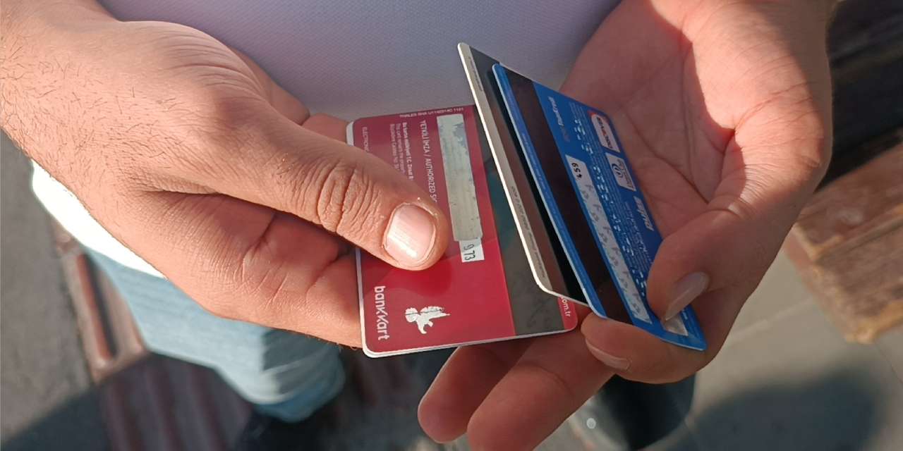 Batman sazan sarmalında: 20 bin dosya bekliyor