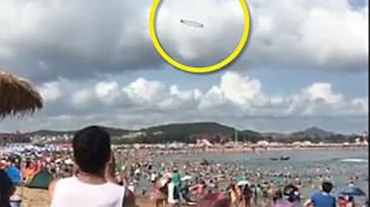 Çin'de gökyüzünde beliren cisim UFO paniğine sebep oldu