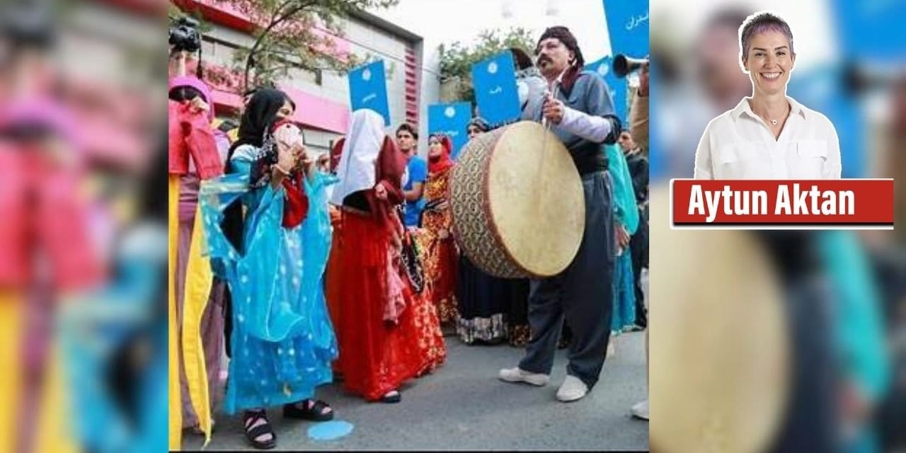 Baskı altında tiyatro ve festivaller