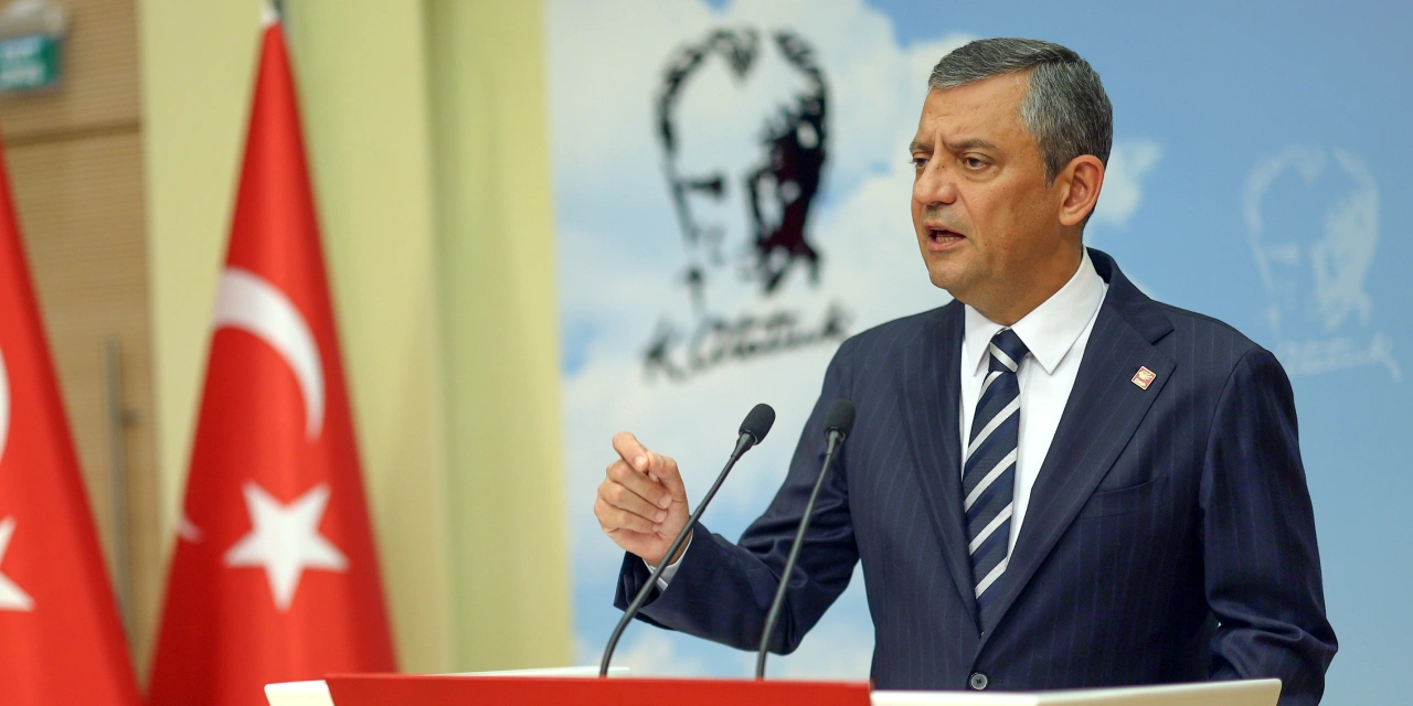 Özgür Özel'den 30 Ağustos mesajı! Atatürk'ün o ilkesini herkese hatırlattı