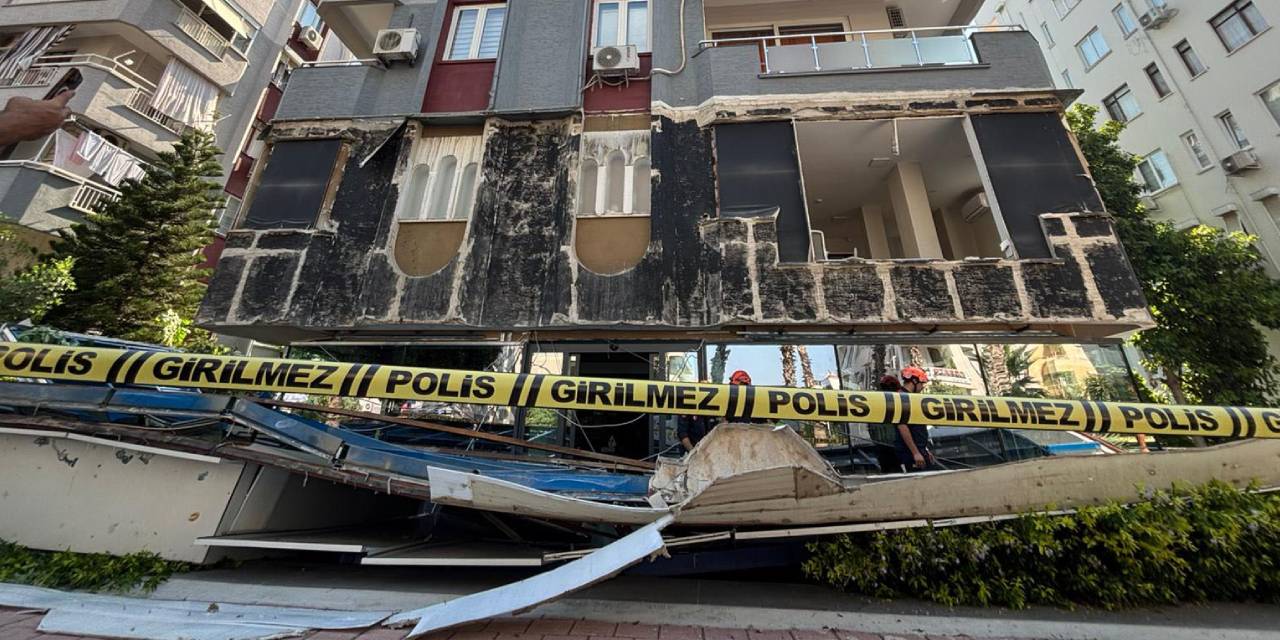 6 katlı binanın dış cephe kaplaması düştü! Camlar paramparça oldu