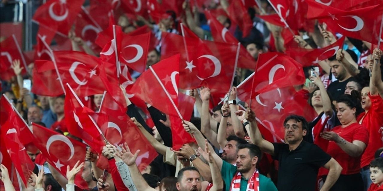 Bugün günlerden Milli Takım: Çifte zafer bekliyoruz! Maçlar hangi kanalda?