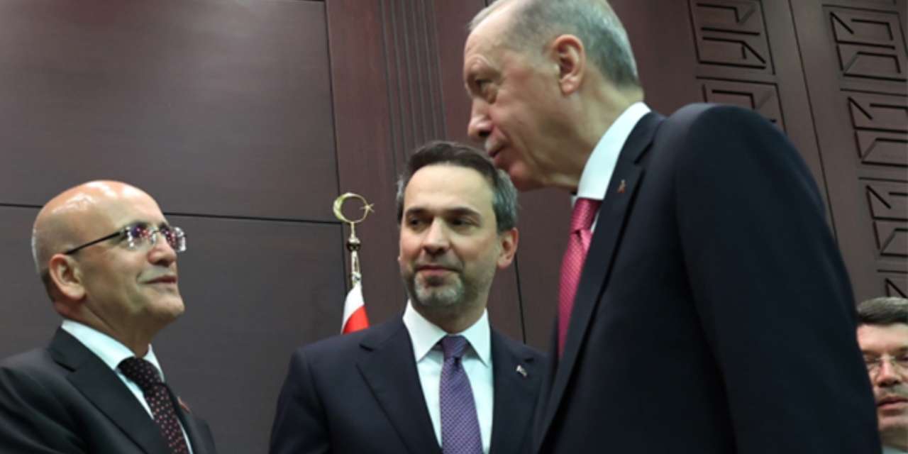 AKP'liler Mehmet Şimşek'in karnesini hazırladı: Erdoğan'ın masasında vatandaşın gerçeği olacak