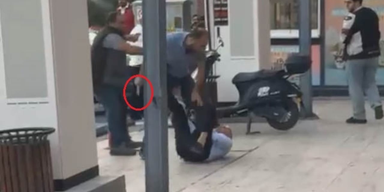 Alışveriş merkezi önünde cinayet! Genel müdür göğsünden bıçaklandı