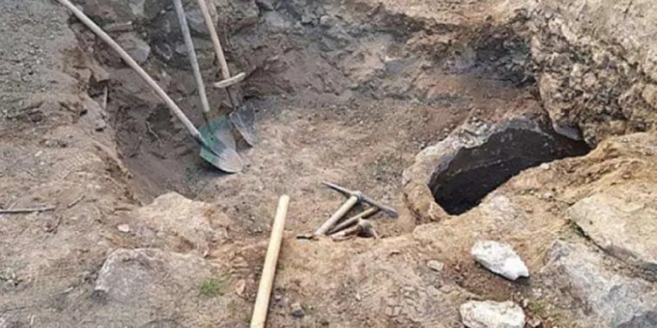 Kaçak kazı yaparken suçüstü yakalandılar