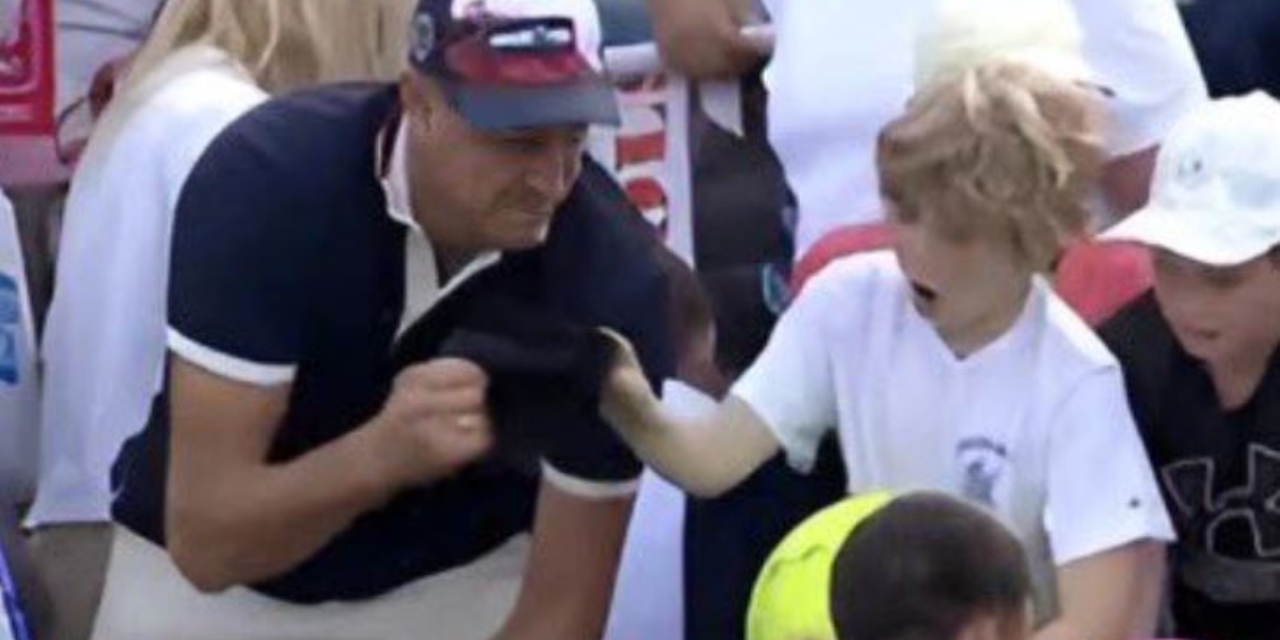 Milyarder iş insanı sporcunun çocuğa hediye ettiği şapkaya göz dikti!