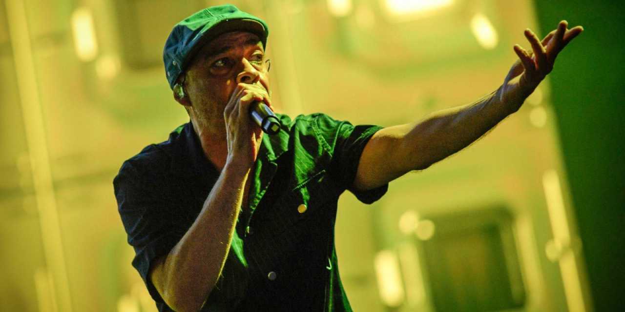 Ceza İzmir’den barış mesajı verdi