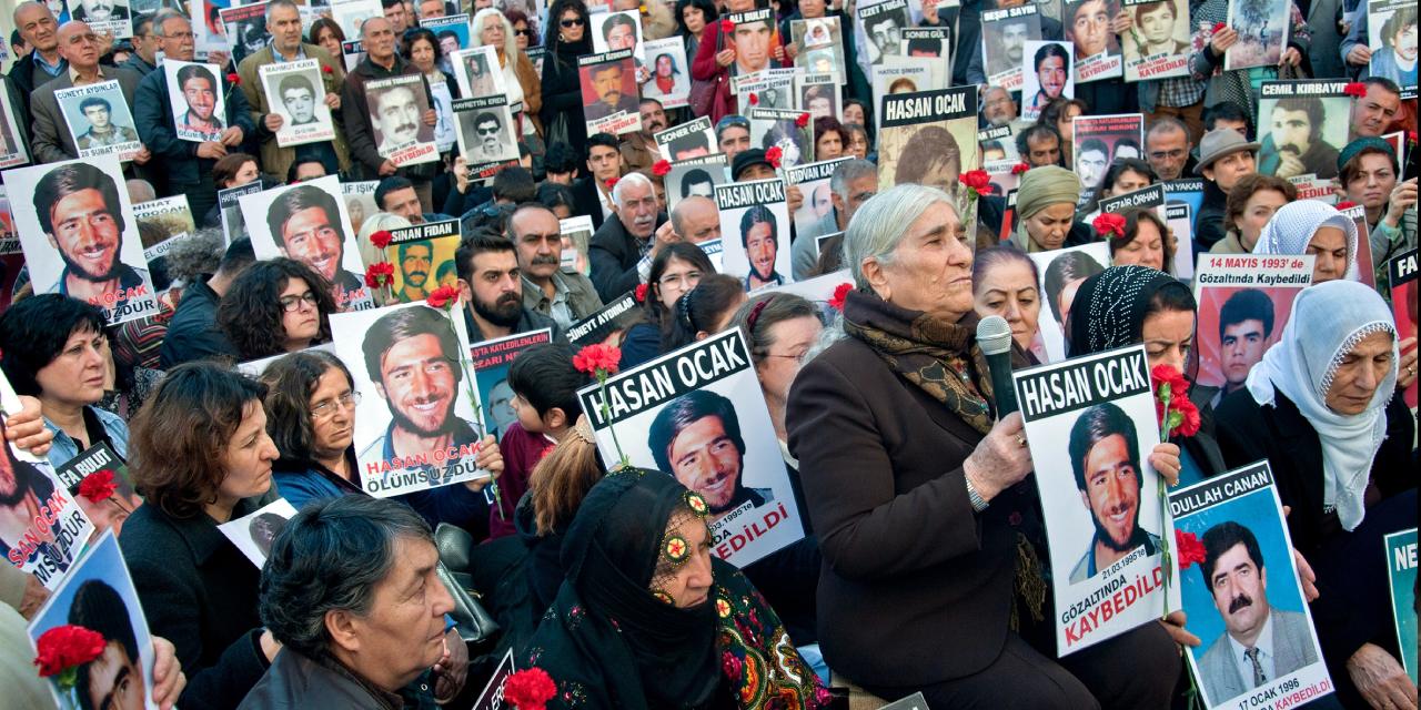 Süreç komisyonunda Cumartesi Anneleri gündemi: CHP'li Konuralp'tan Bakan Yerlikaya’ya soru önergesi