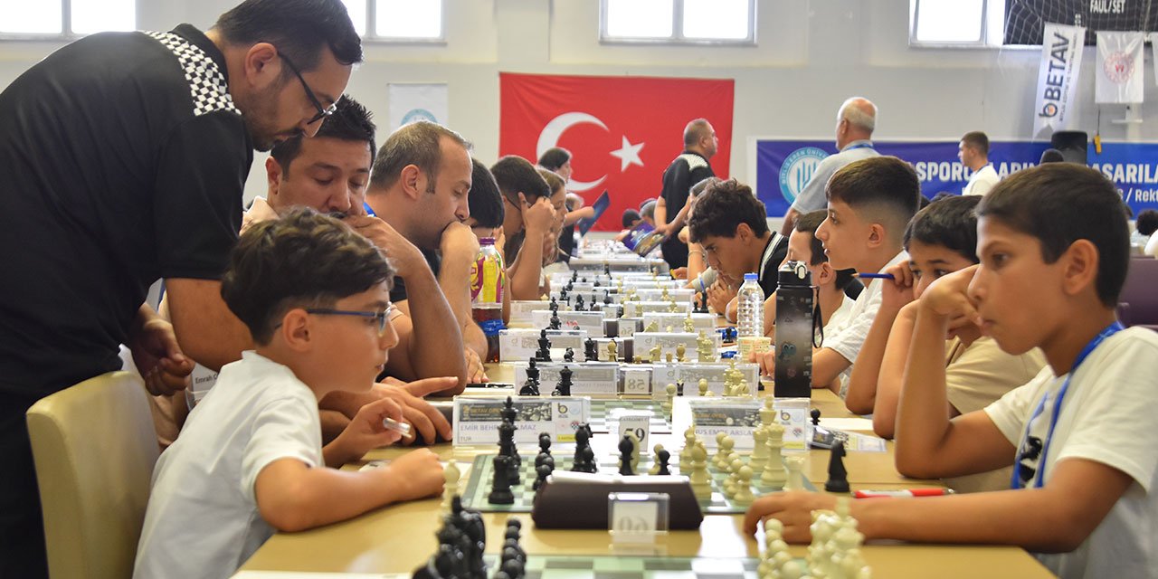 Bitlis'te başladı: Yüzlerce sporcu katıldı