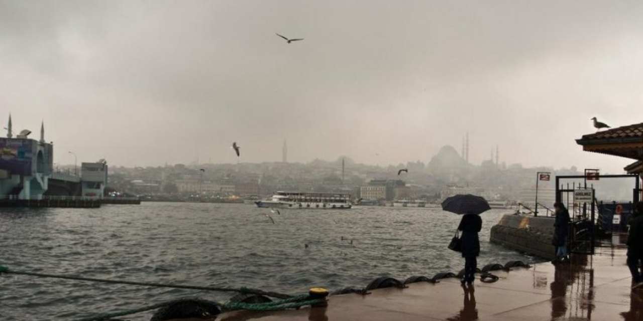 Meteorolojiden kuvvetli sağanak ve fırtına uyarısı