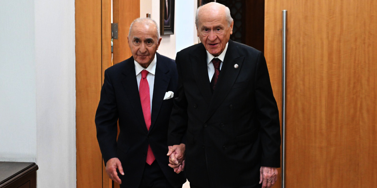 MHP'li vekilden Hikmet Çetin paylaşımı