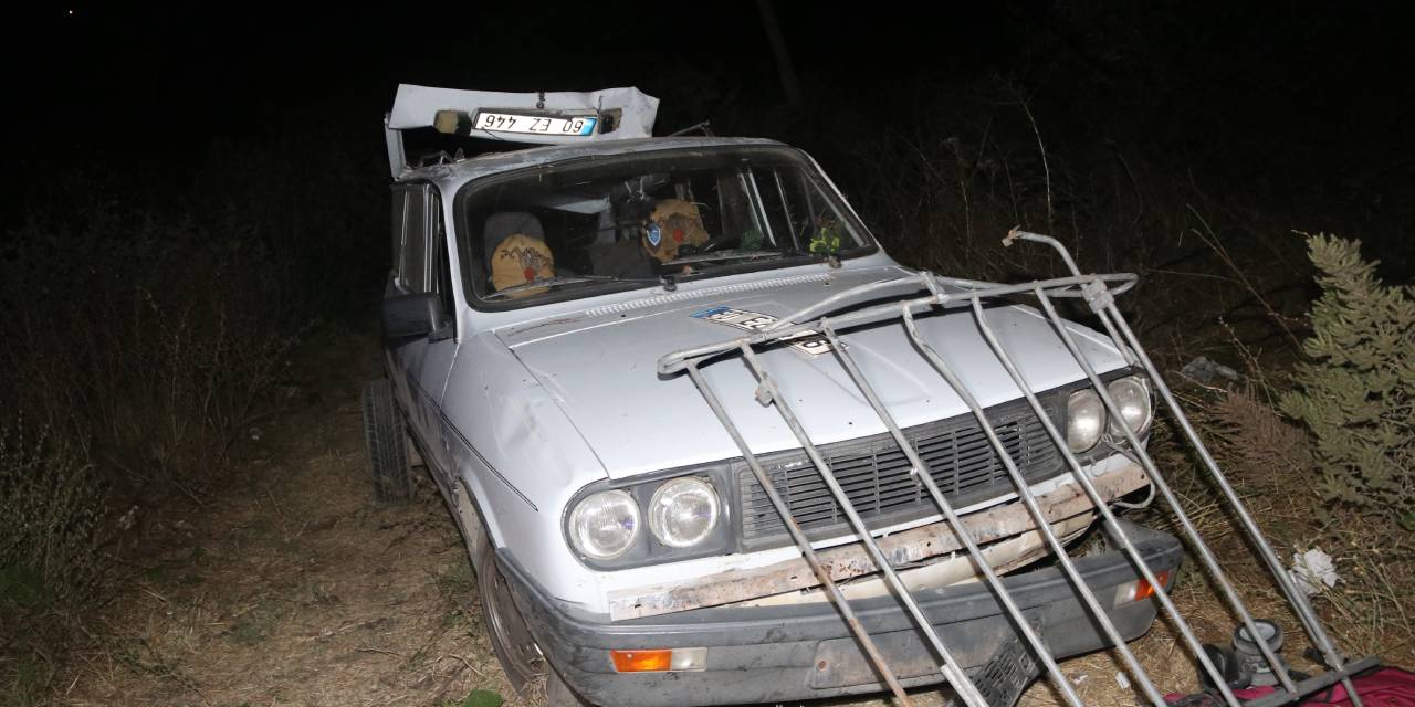 Ağaçlara çarpan otomobildeki 7 kişi yaralandı