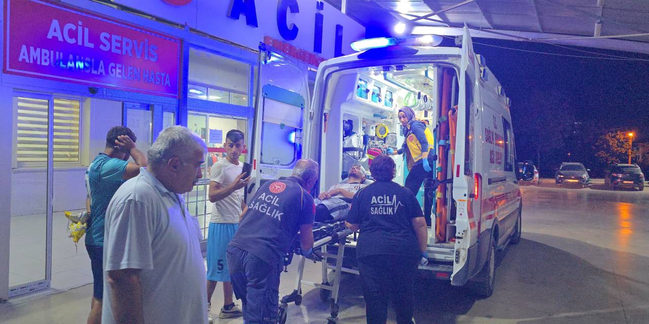 Halı saha maçında başına taşla vuruldu: Hayati tehlikesi devam ediyor