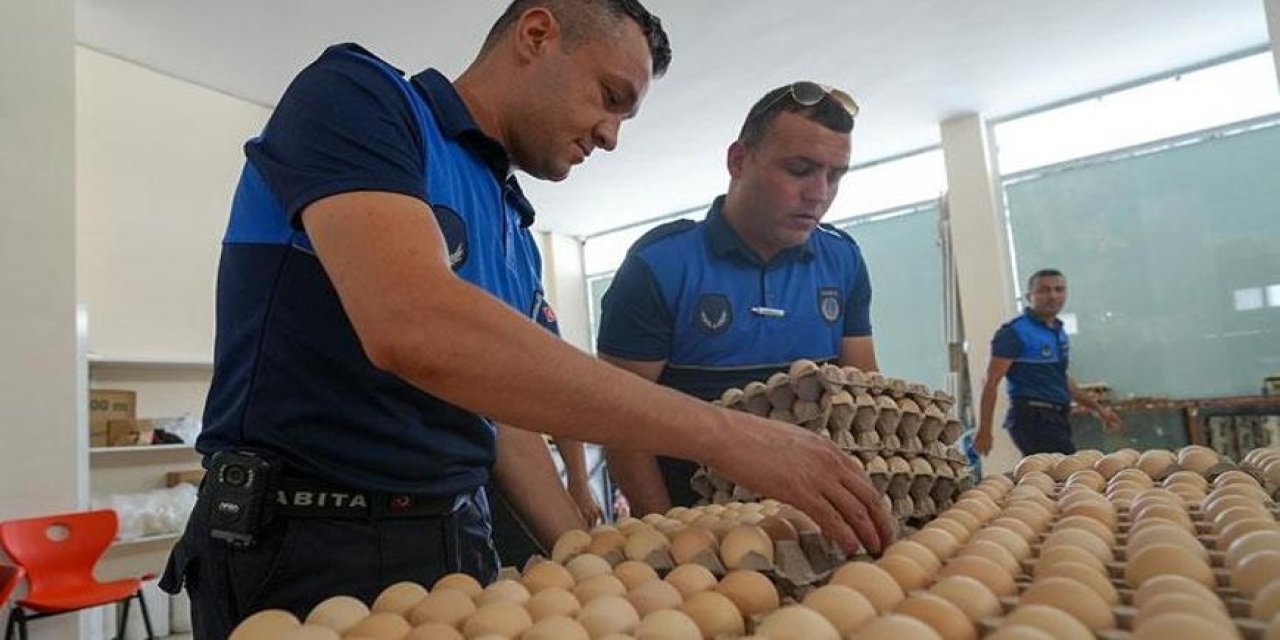 Mersin'de skandal: Piyasaya sürülmeye hazırlanan 60 bin bozuk yumurta ele geçirildi