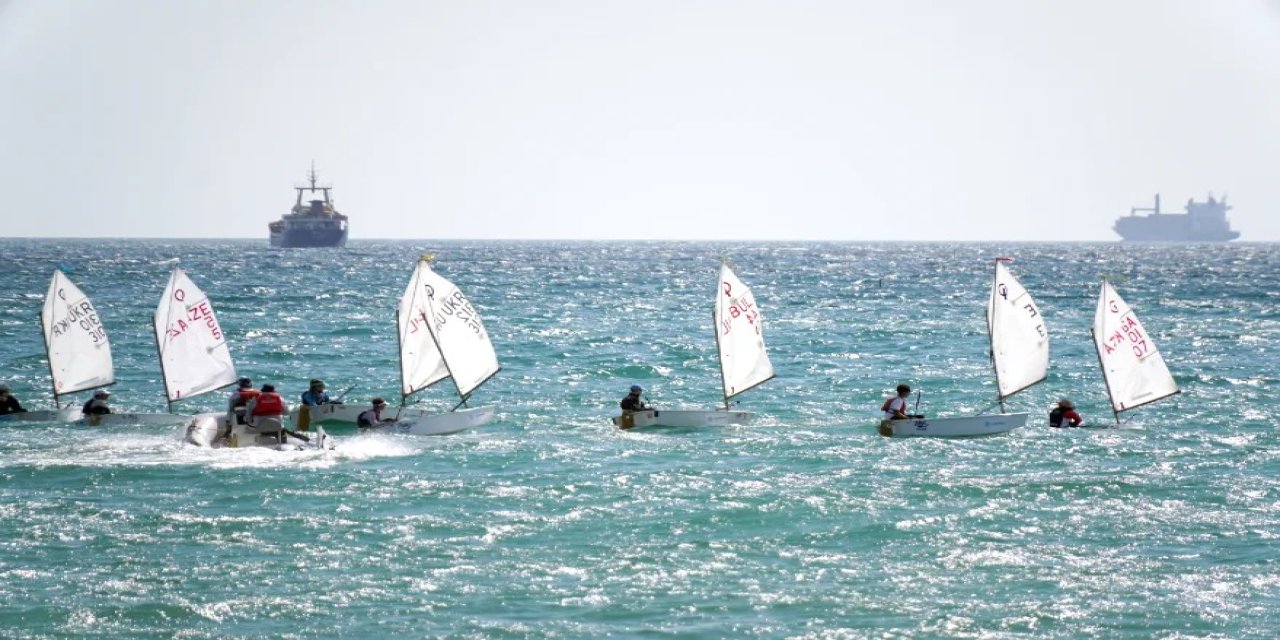 8 ülke yelkencileri Tekirdağ'da kapıştı