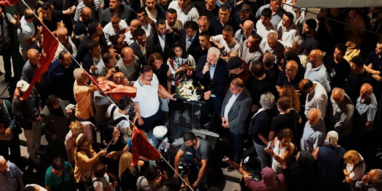 Alaattin Köseler'den ilk açıklama: Tahliye olduktan sonra halkla buluştu