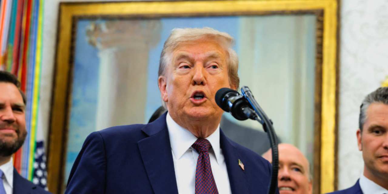 Trump, Belarus'un yakında çok sayıda tutukluyu serbest bırakabileceğini söyledi