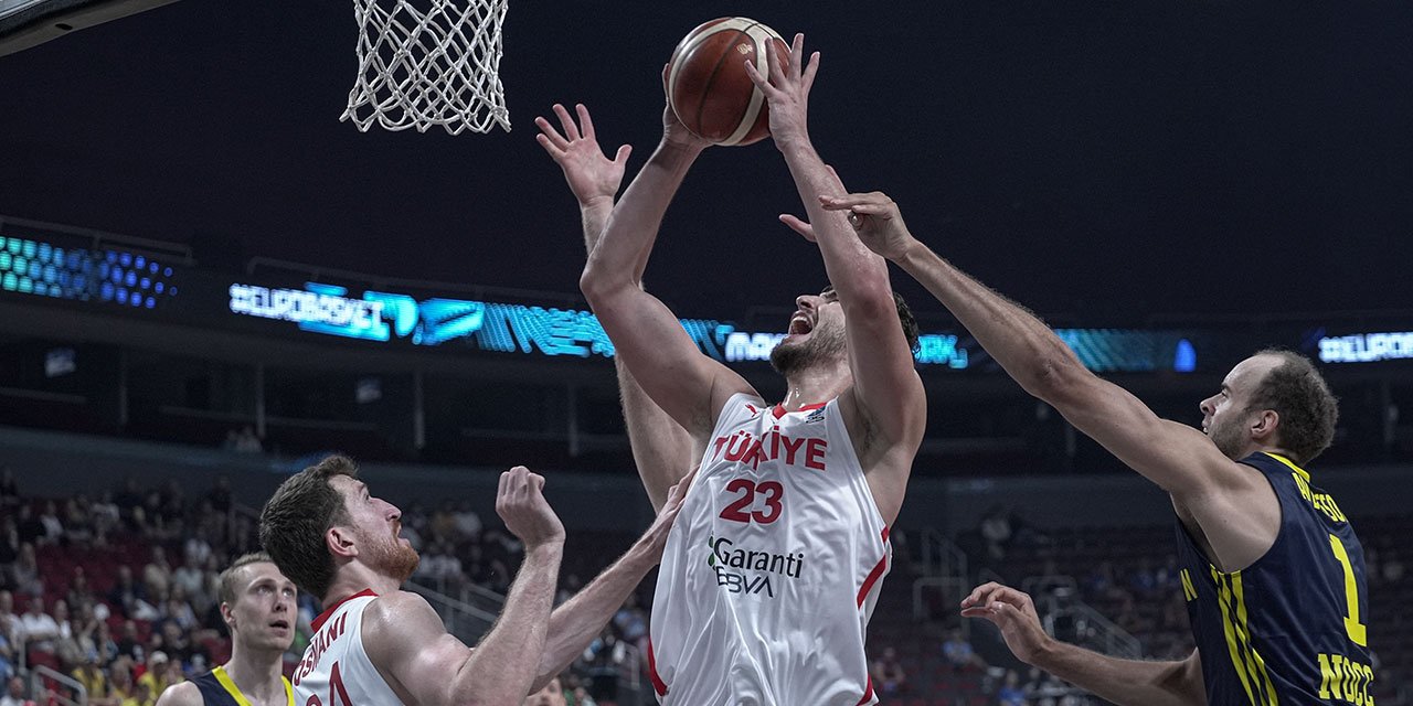 Bir zafer de 12 Dev Adam'dan! Dünyayı sallıyoruz: Türkiye çeyrek finalde