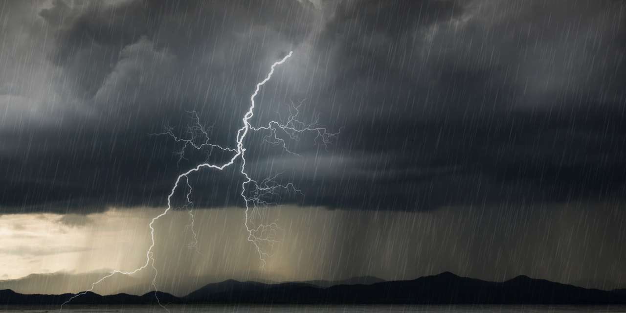 Meteoroloji saat saat açıkladı: Sıcaklık 5 derece düşecek! Fırtına sert vuracak