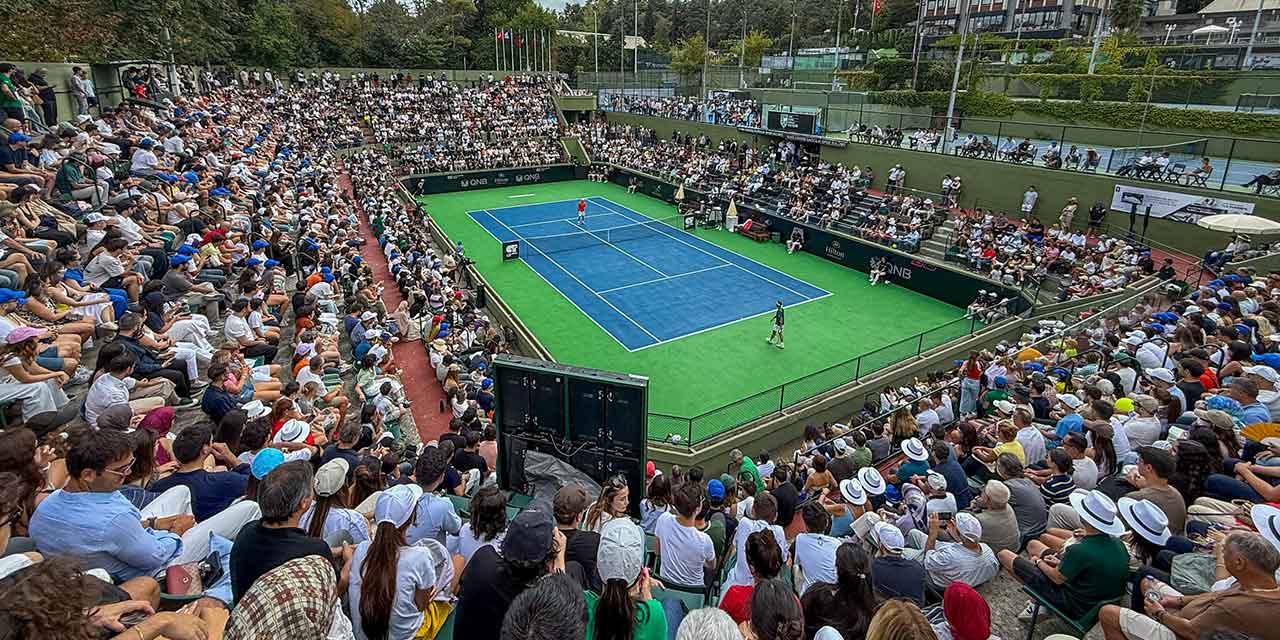 İstanbul'da şampiyon Alex Molcan