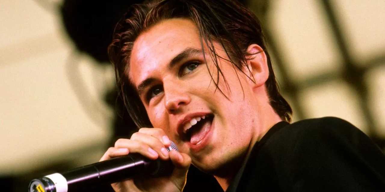 90’ların pop yıldızı ömür boyu yasak aldığını açıkladı