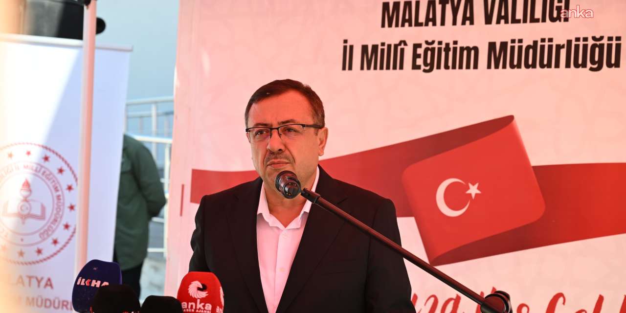 Eğitim yılının açılışını AKP'li Başkan yaptı: İlkokul çocuklarına neler anlattı