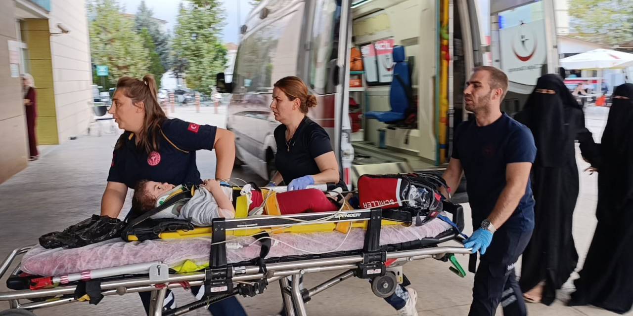 5 yaşındaki çocuk balkonda düştü