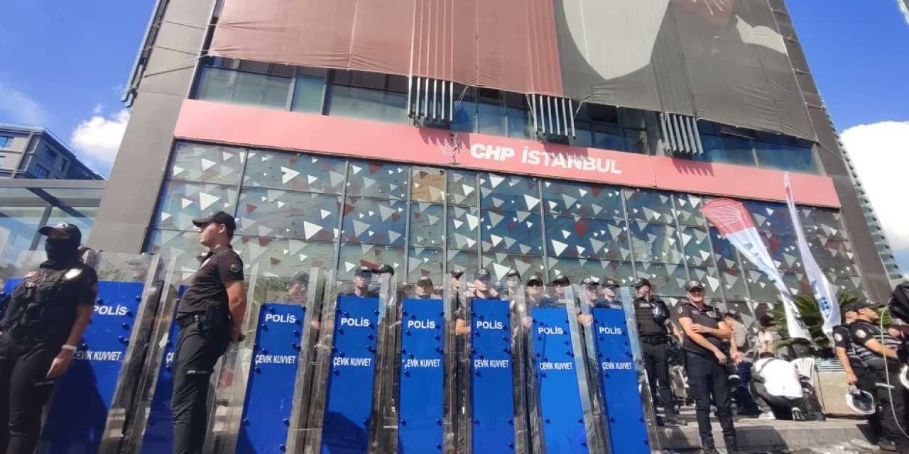 Siyasi hesap ekonomiye uymuyor: CHP Kurultayı davası ertelendi Türkiye’nin kredi itibarı düzeldi