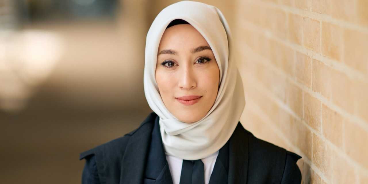 AKP'li Rümeysa Kadak, Oxford'un reklam yüzü oldu