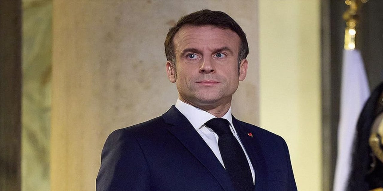 Fransa'da hükümetin düşmesi ne anlama geliyor? Macron'un önündeki 3 seçenek
