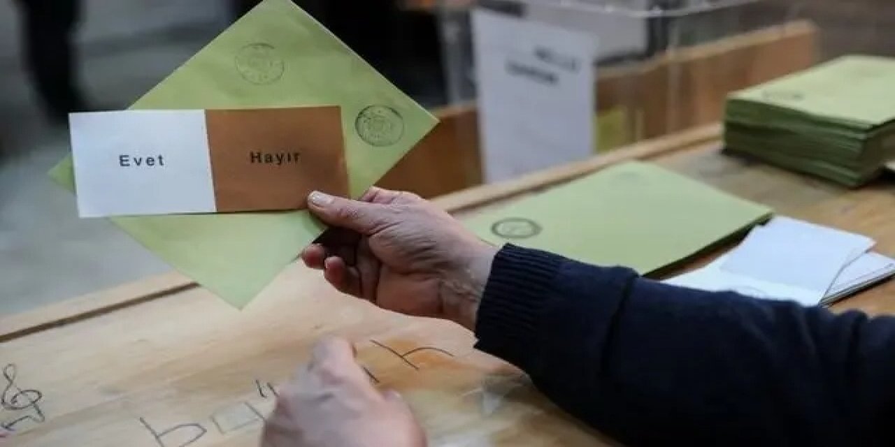 İYİ Partili isimden referandum hamlesi! "Mühürsüz oylar" dosyası yeniden açılıyor