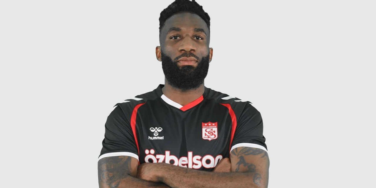 Süper Lig'den düşünce Sivas'a döndü