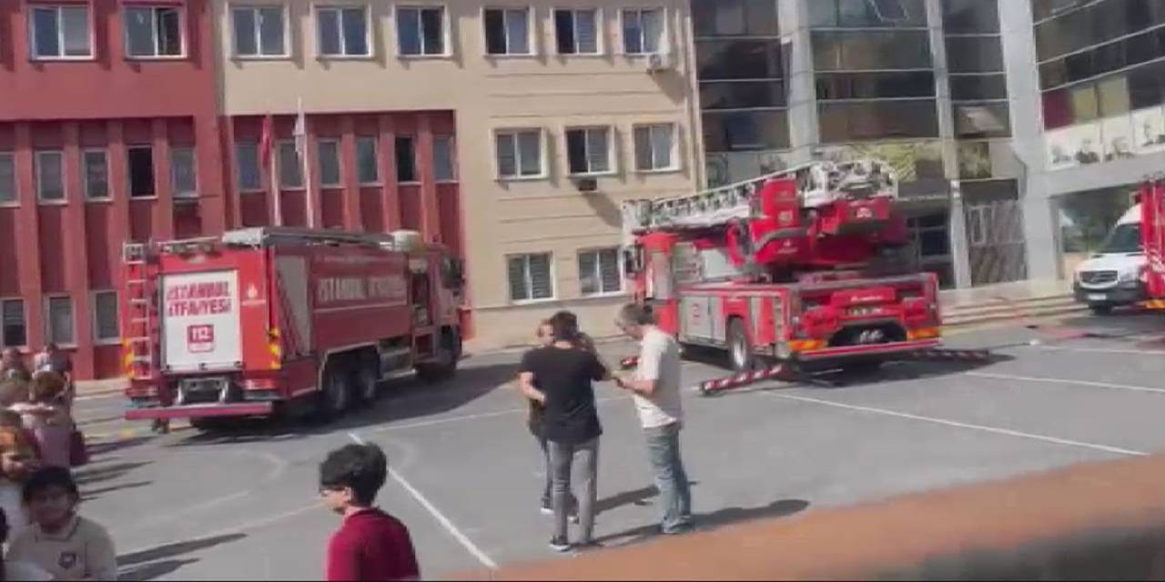 İstanbul'da okulda yangın: Öğrenciler tahliye edildi