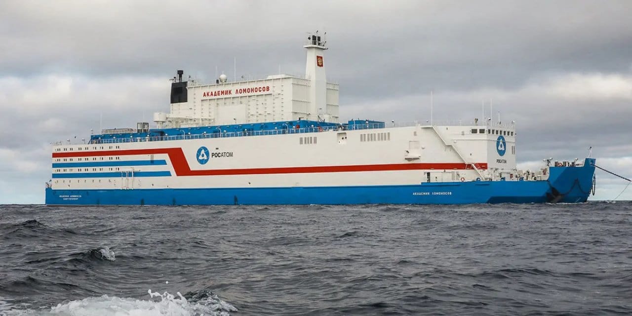 BM yetkilileri yüzen nükleer santrali ziyaret etti