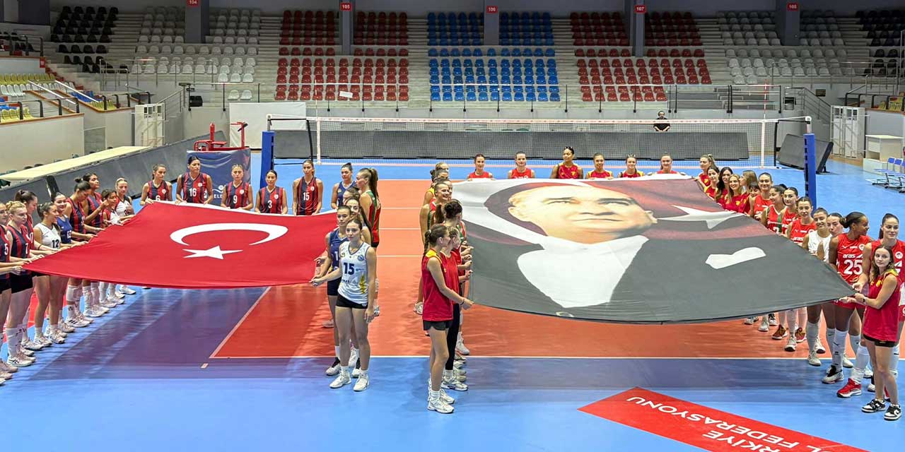 İzmir'in Sultanları 9 Eylül'de tek yürek oldu