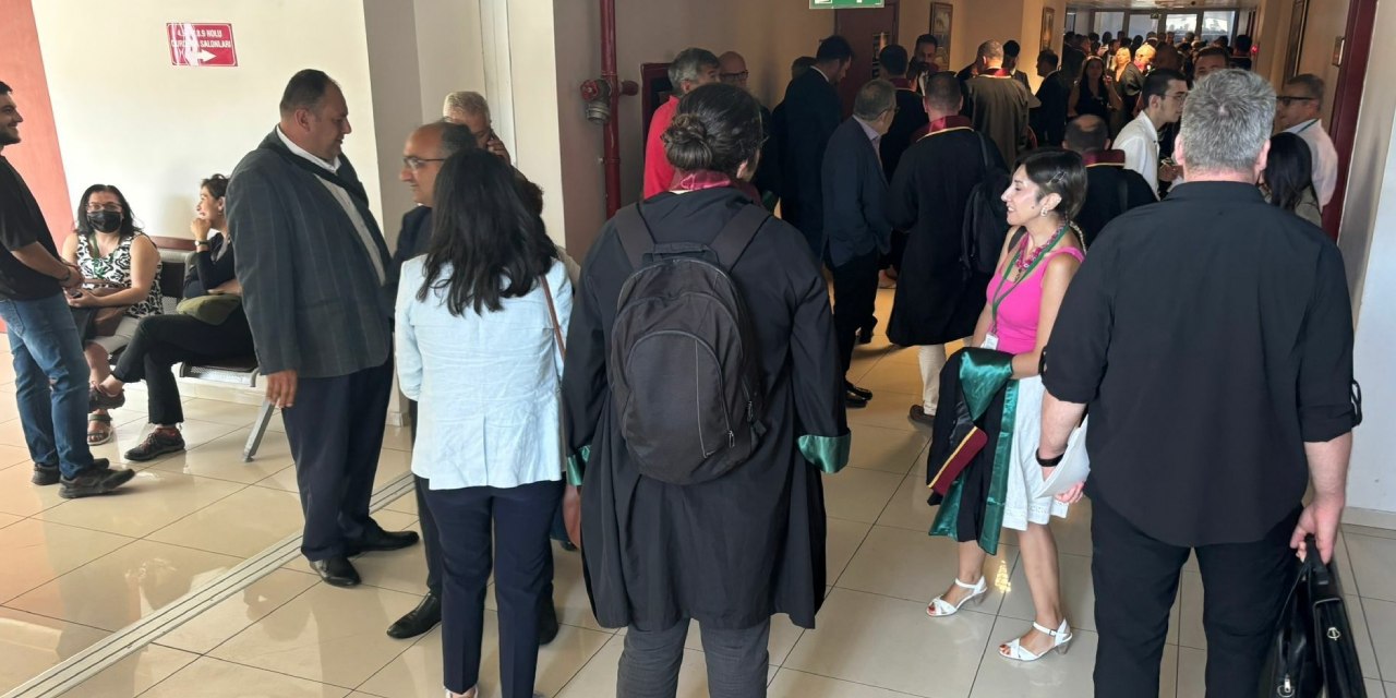 Silivri'de gergin duruşma