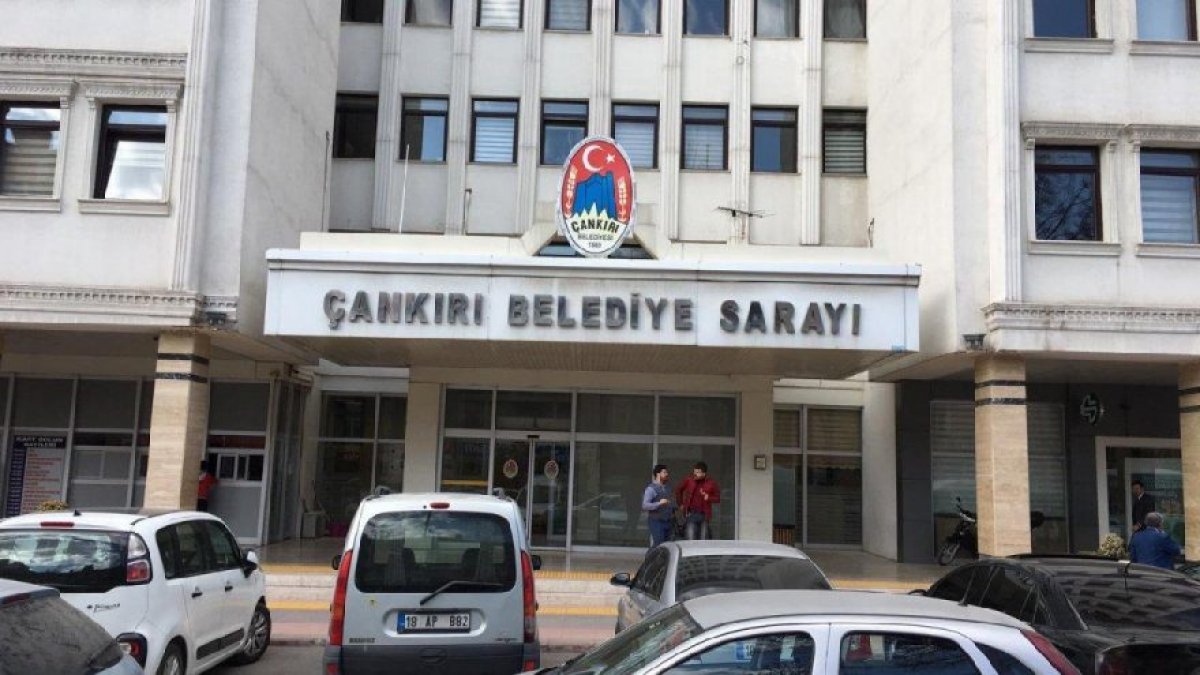 Belediye AKP'den MHP'ye geçince skandal ortaya çıktı! Eski yönetim personel maaşını...