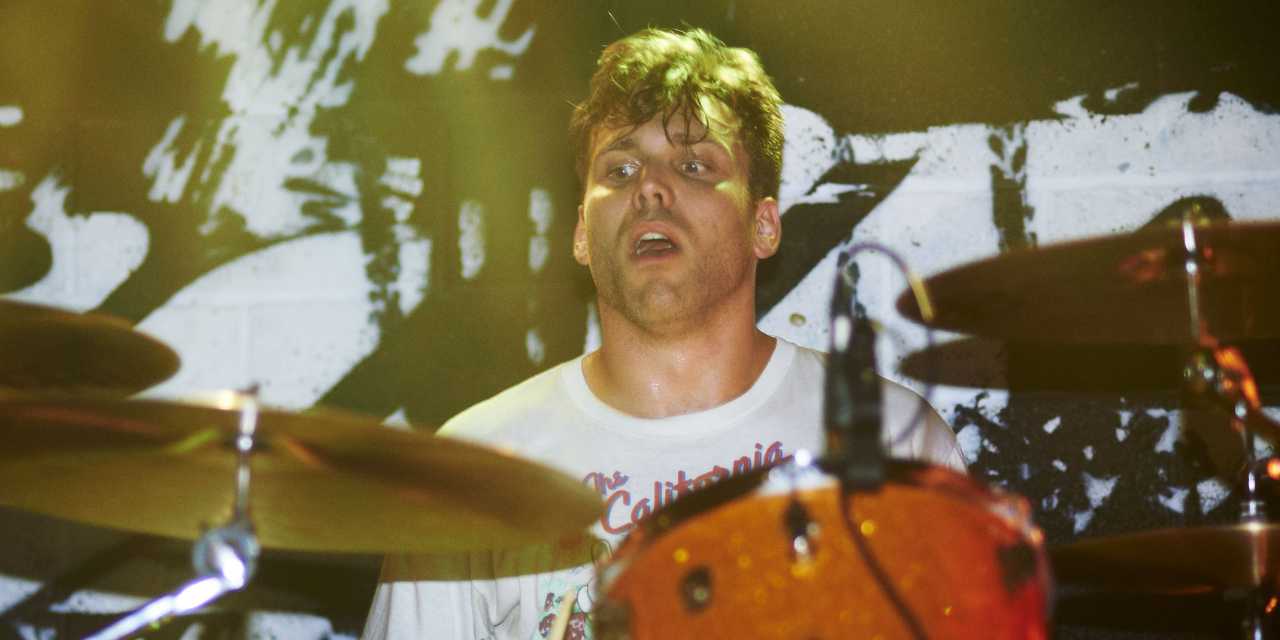 Ünlü müzisyen 42 yaşında hayatını kaybetti: Ölüm nedeni açıklanmadı!