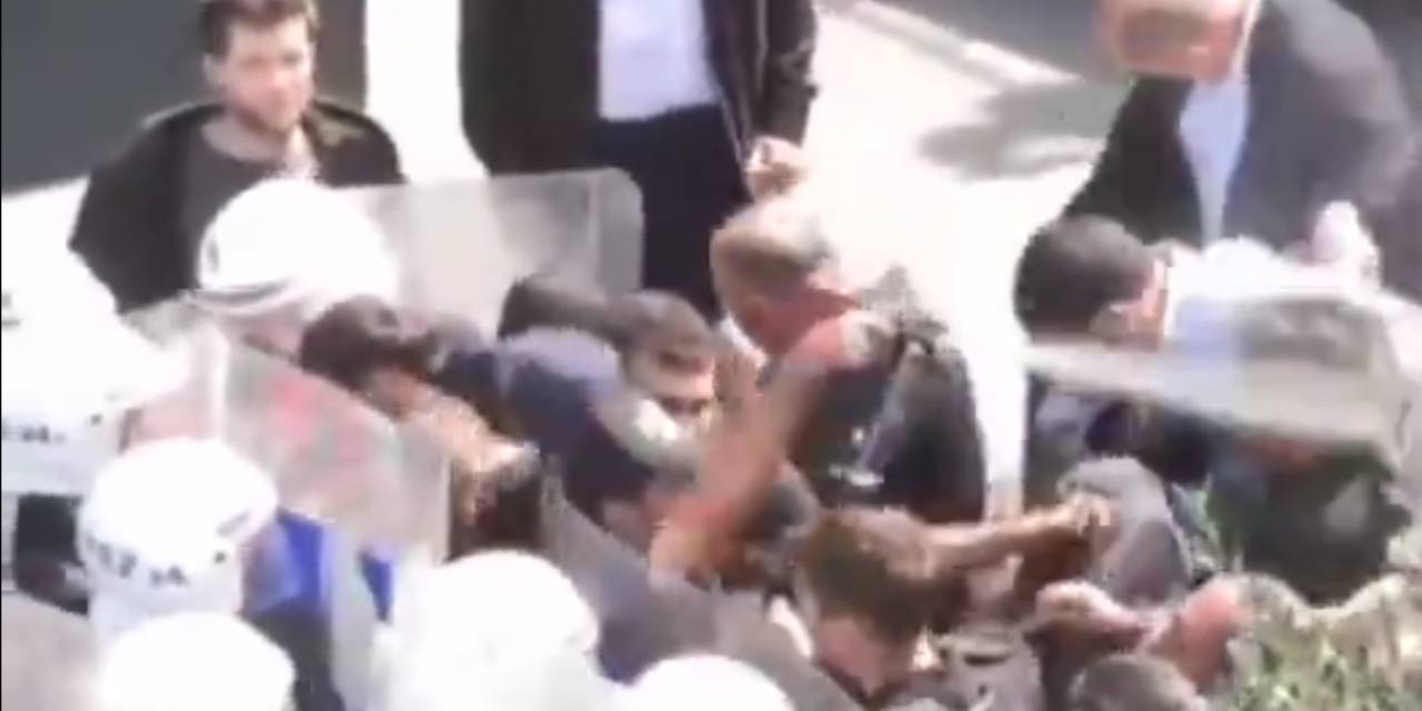 Vekilin gözüne biber gazı: "Emri siz mi verdiniz?"