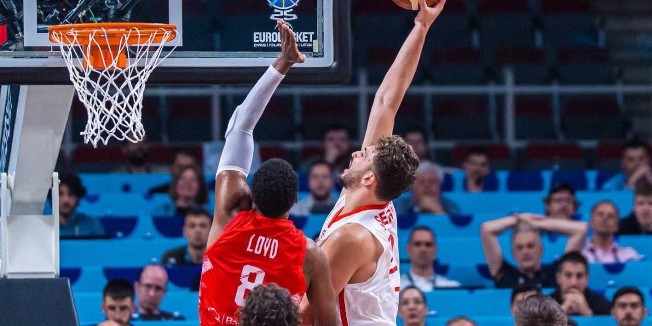 İmamoğlu yarı finale yükselen milli takımı tebrik etti