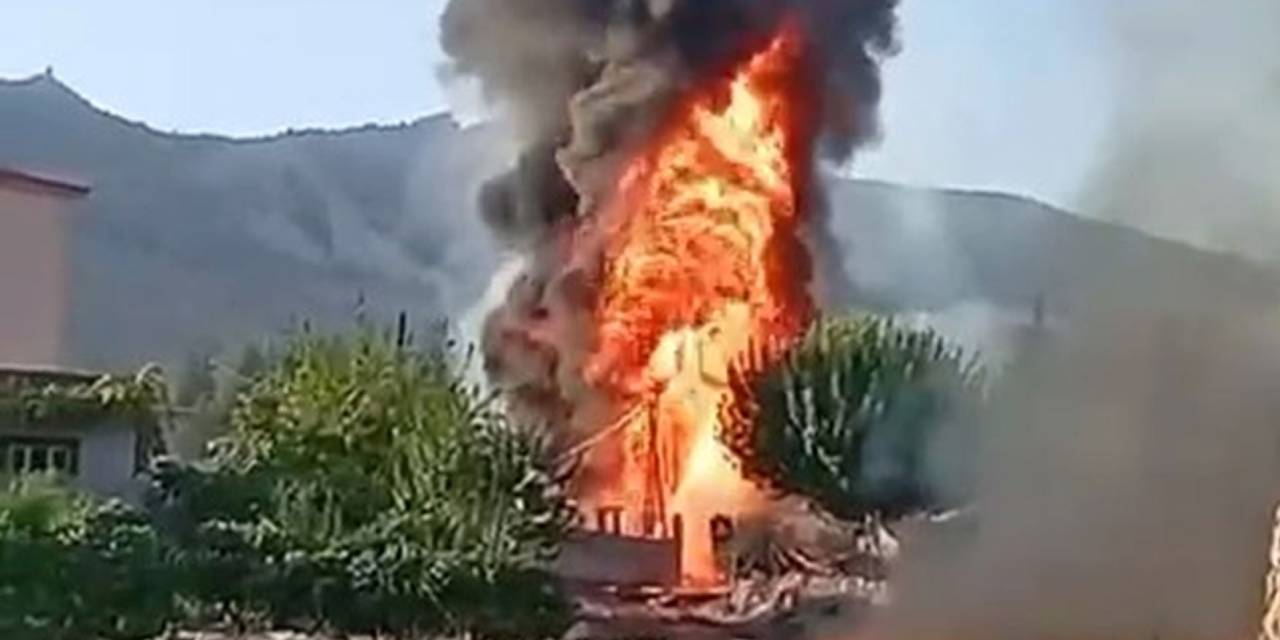 Şırnak’ta boru hattından sızan petrol alev aldı