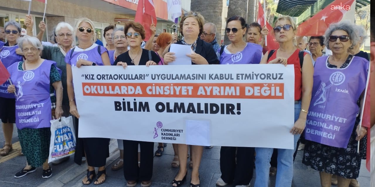 Kadınlardan Yusuf Tekin'e 'kız ortaokulları' tepkisi